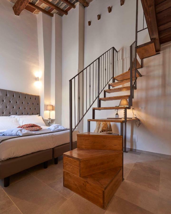 Suites Cavour 34 By 360Rentals Флоренция Экстерьер фото