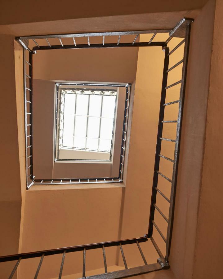 Suites Cavour 34 By 360Rentals Флоренция Экстерьер фото