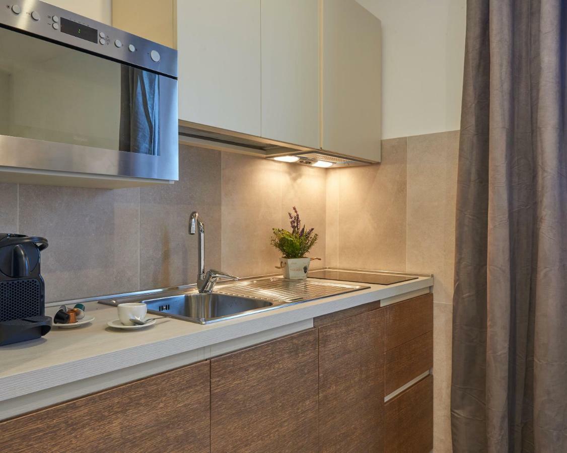 Suites Cavour 34 By 360Rentals Флоренция Экстерьер фото