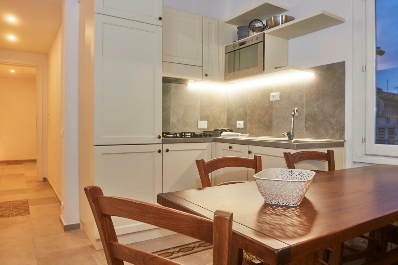 Suites Cavour 34 By 360Rentals Флоренция Экстерьер фото